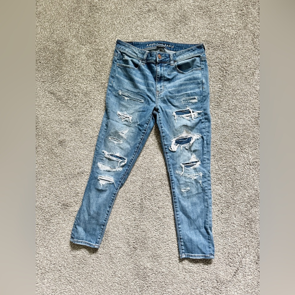 AMERICAN EAGLE Hi-Rise Jegging Crop •Super Stretch • Ripped Medium Wash • 8Short